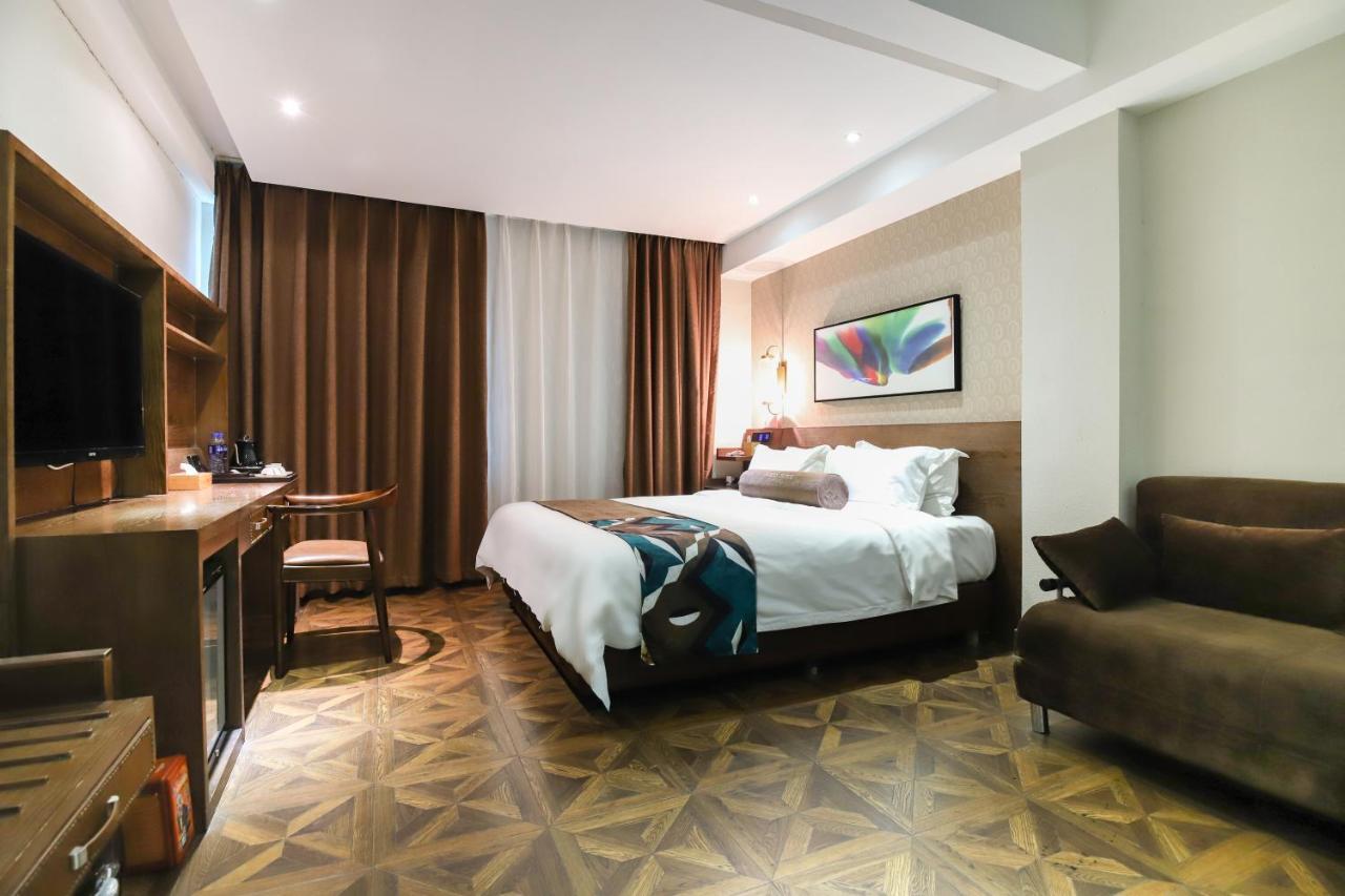 เจเจ คอฟฟี ธีม โฮเต็ล กวางเจา เอ็กซิบิชั่น เซ็นเตอร์ Hotel กวางโจว ภายนอก รูปภาพ